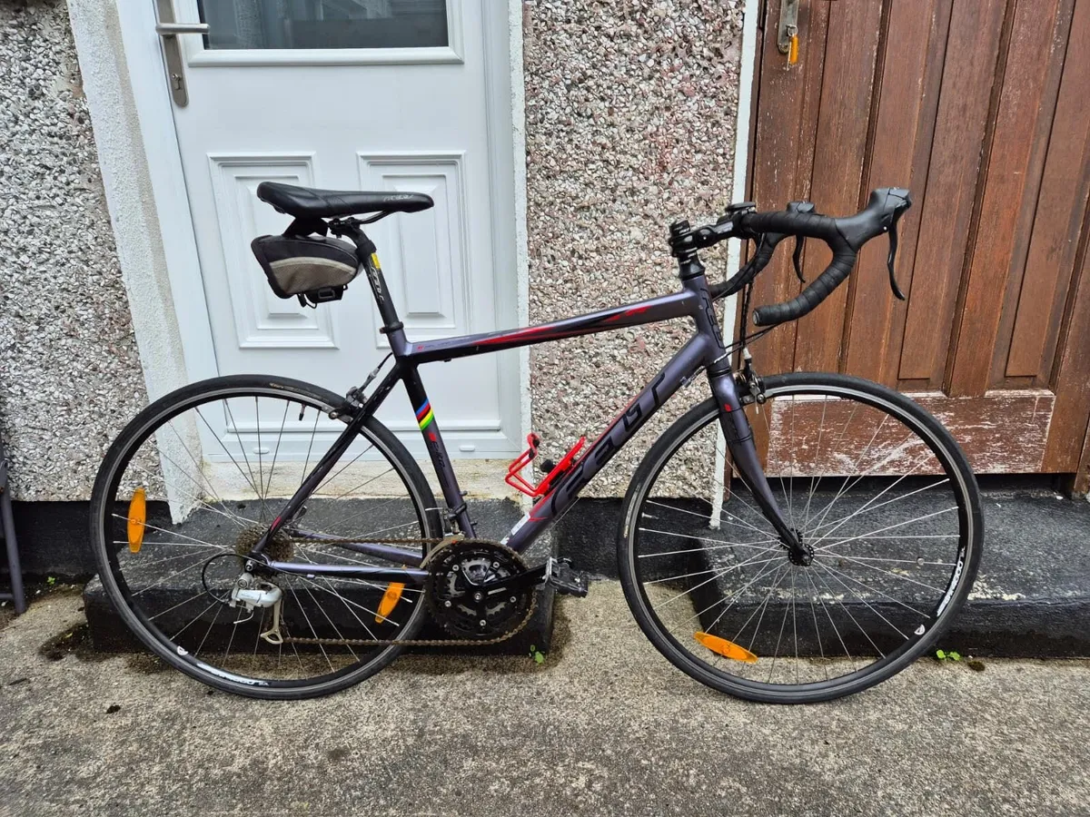 Felt Z100 Road Bike – Original Owner – Low Mileage - Image 1