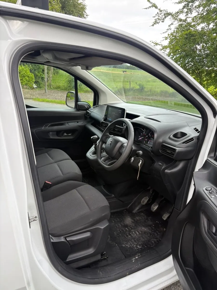 2023 Citroen berlingo - Image 4