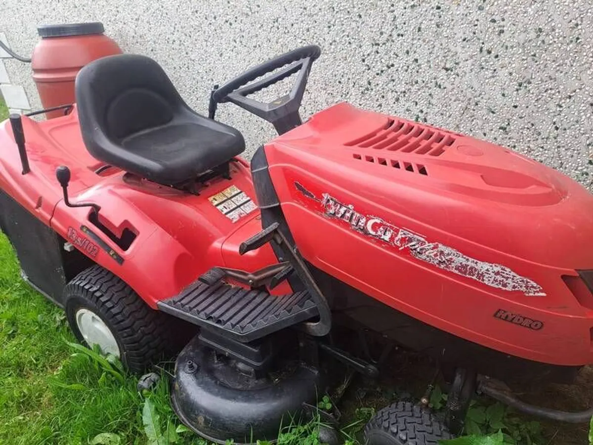 ride on mower - Image 1