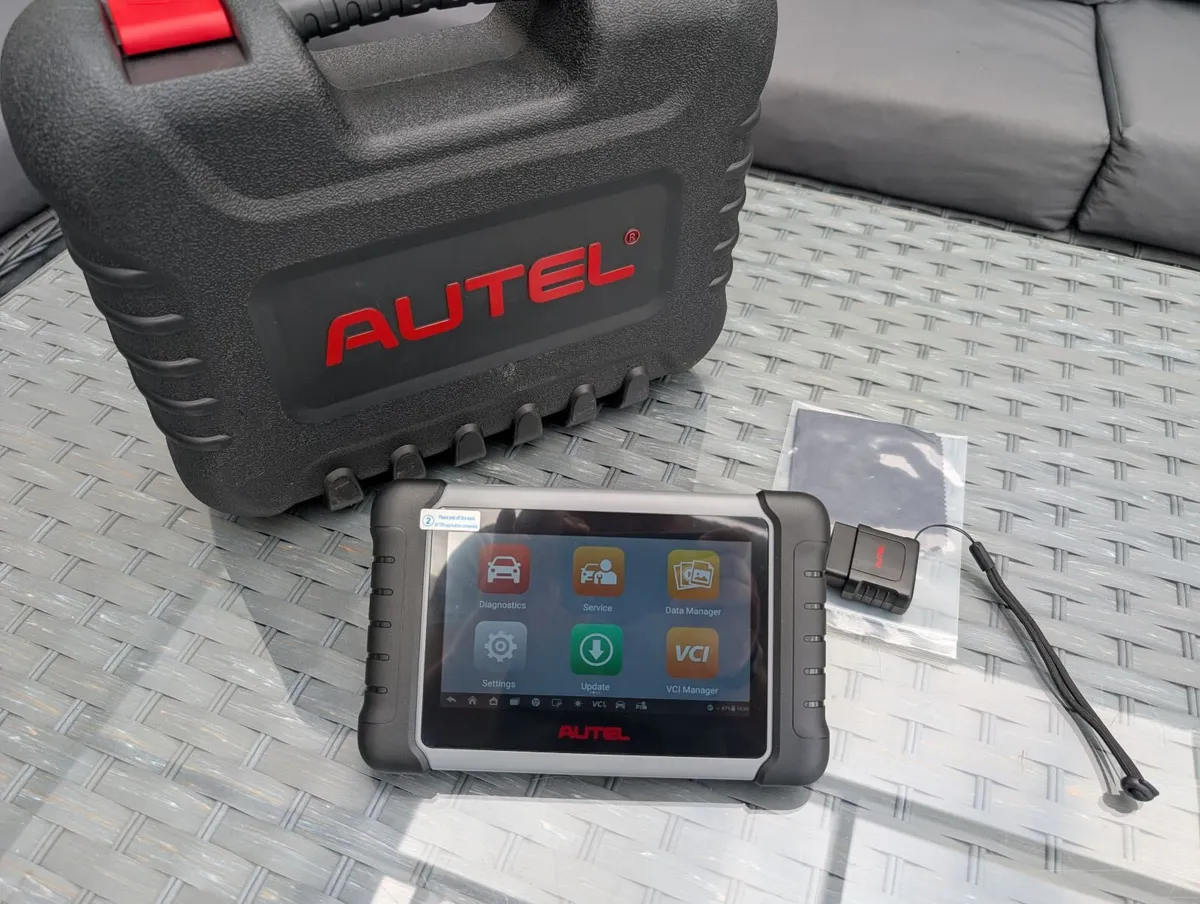 AUTEL MaxiPRO MP808BT PRO car diagnostic scanner - Image 1