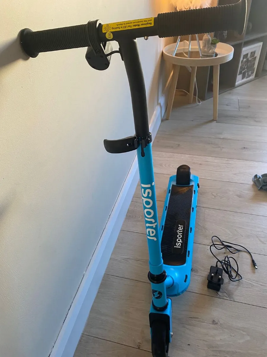 Electric scooter - Image 4