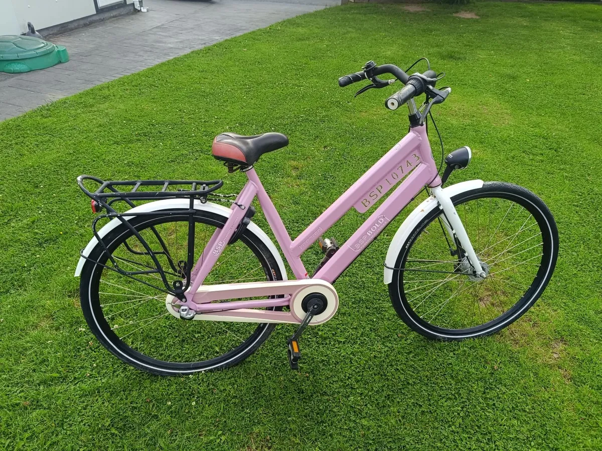 2 adult bikes for 100 - Image 3
