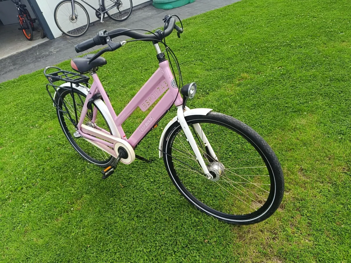 2 adult bikes for 100 - Image 4
