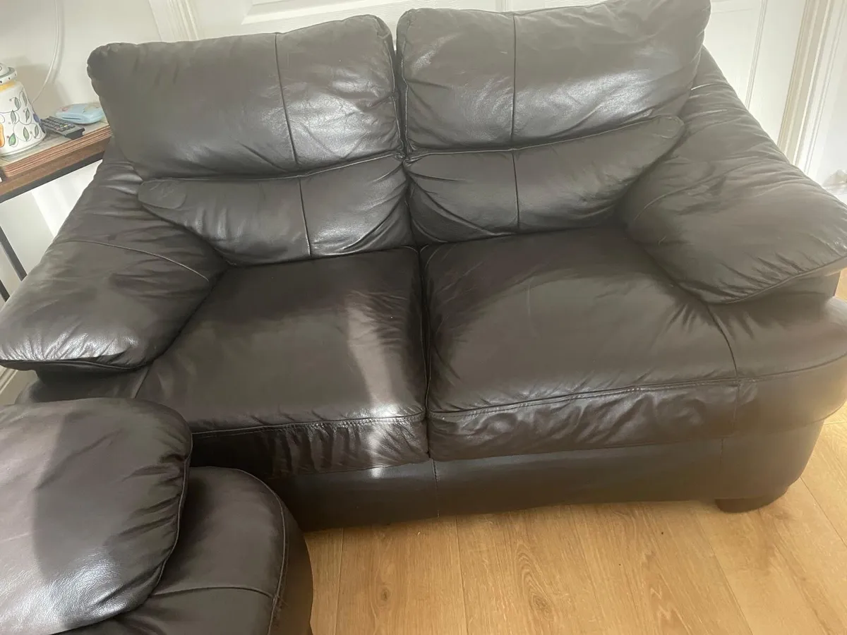 Leather suite of furniture - Image 2