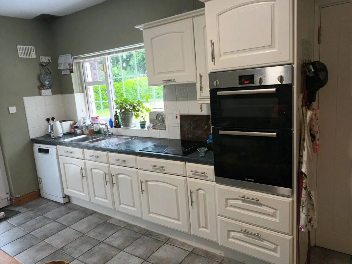 Kitchen units - Image 3