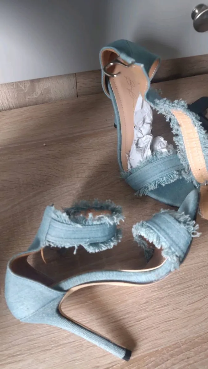 Jeans look heels size 35 - Image 2