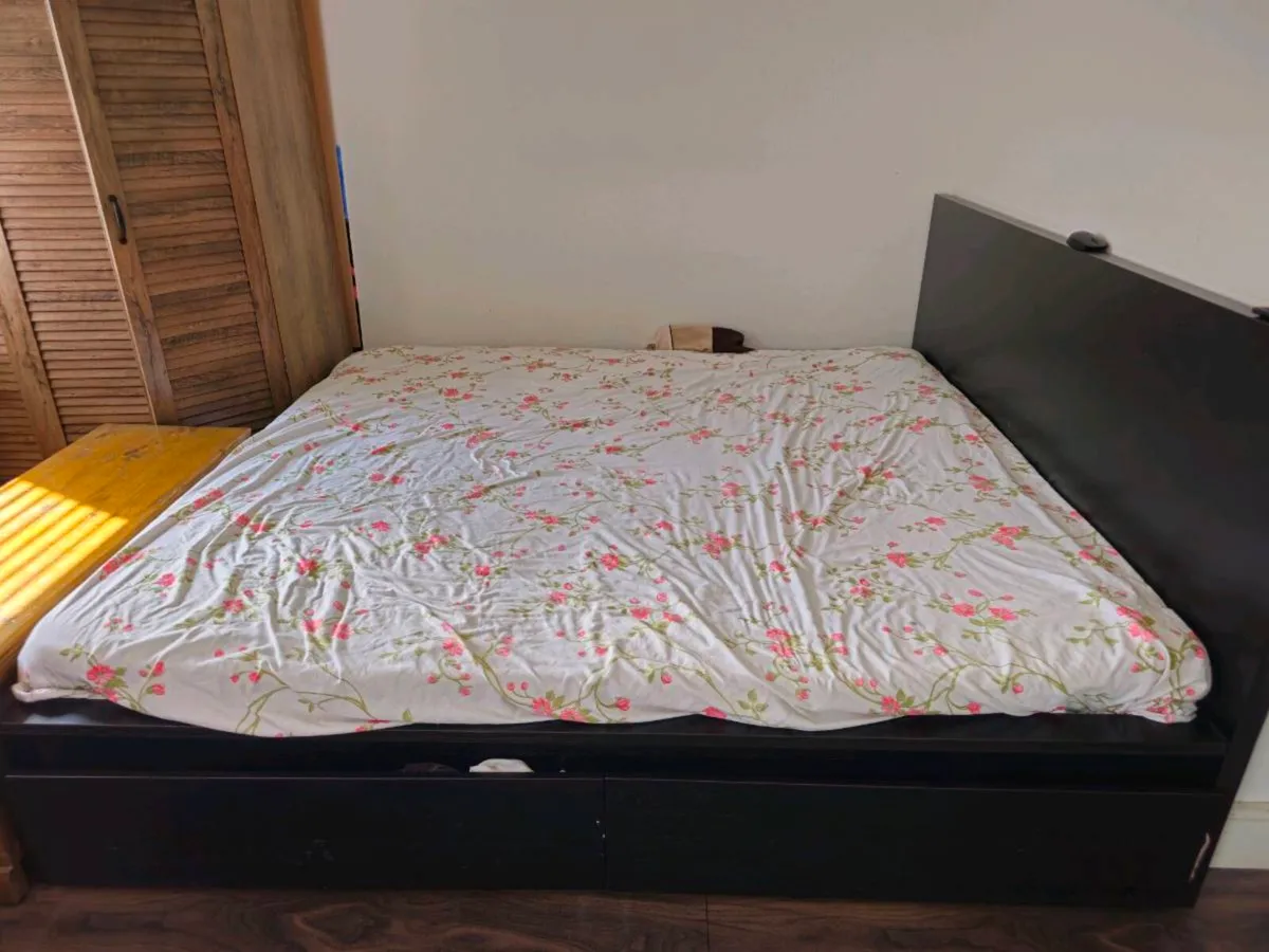 Bed - Image 3