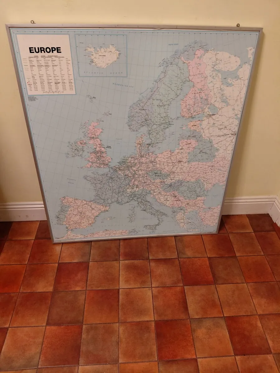 1990s Large  Framed School Wall Map Of Europe - Image 1