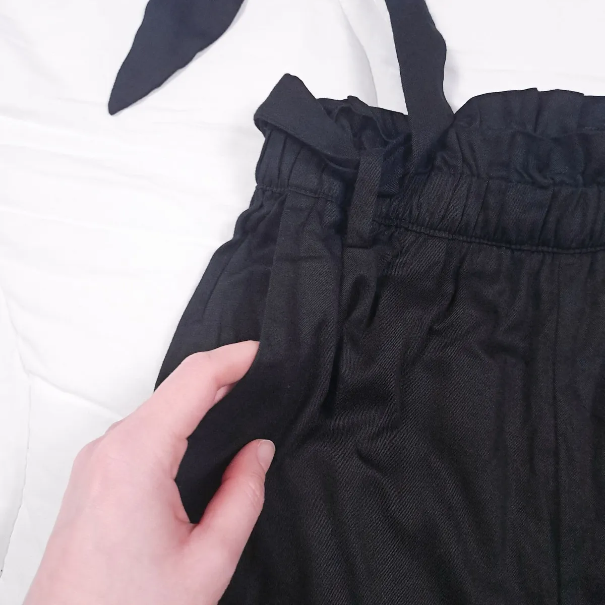 H&M Black Paperbag Wide Leg Trousers 6UK Petite - Image 3