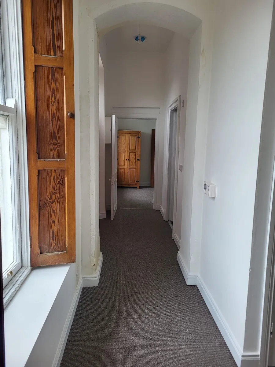 Rent apartment in Portumna - Image 2