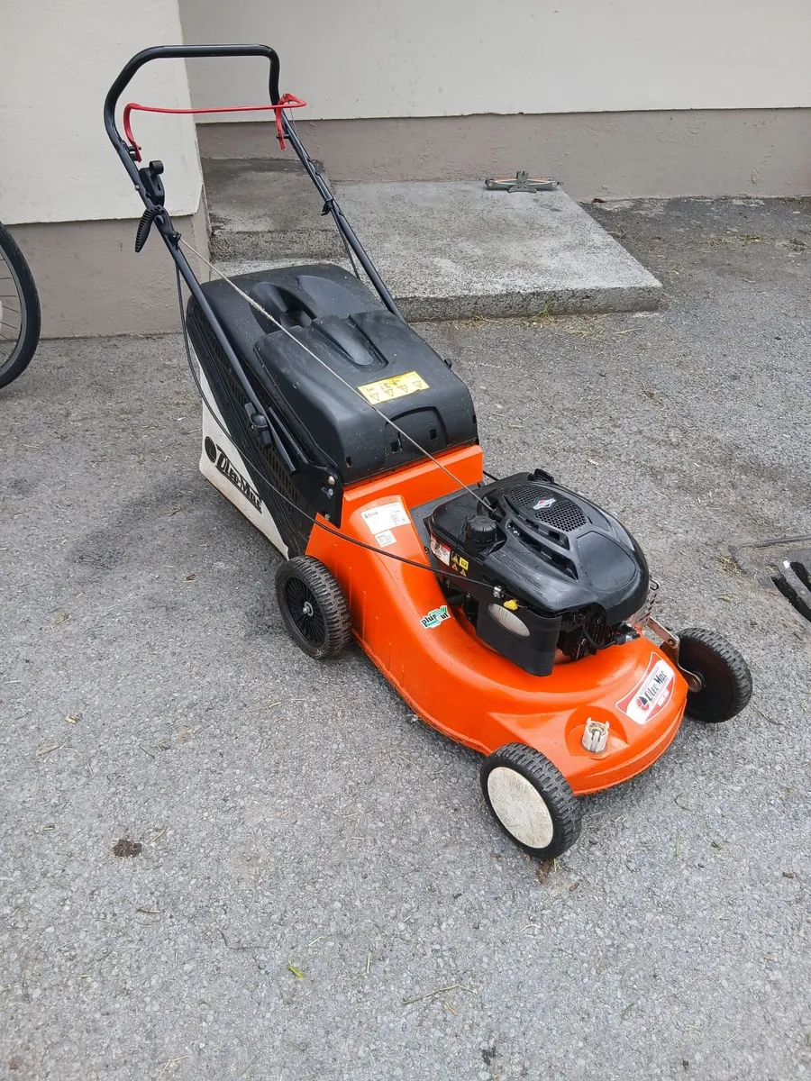 Oleo mac push lawnmower working 💯 - Image 3