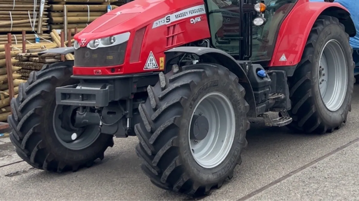 *RIMS AND TYRES* MICHELIN 540/65r34 and 440/65r24 - Image 1