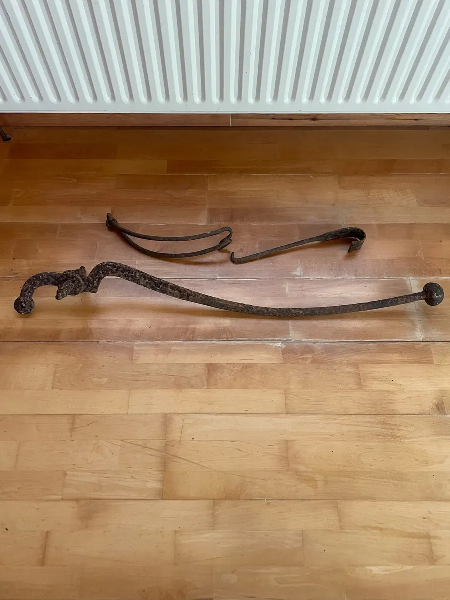 Handle for a cow tail pump - Image 1
