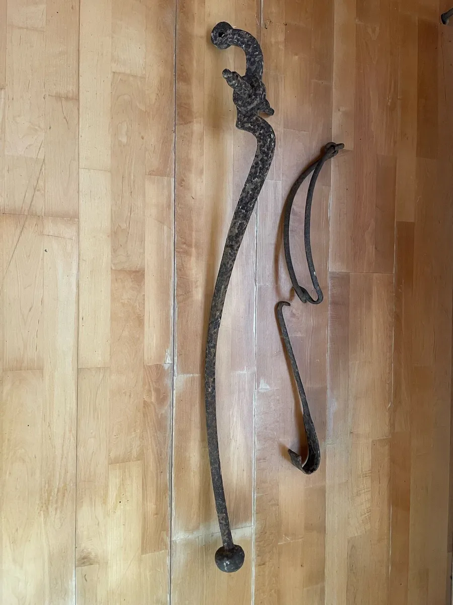 Handle for a cow tail pump - Image 2