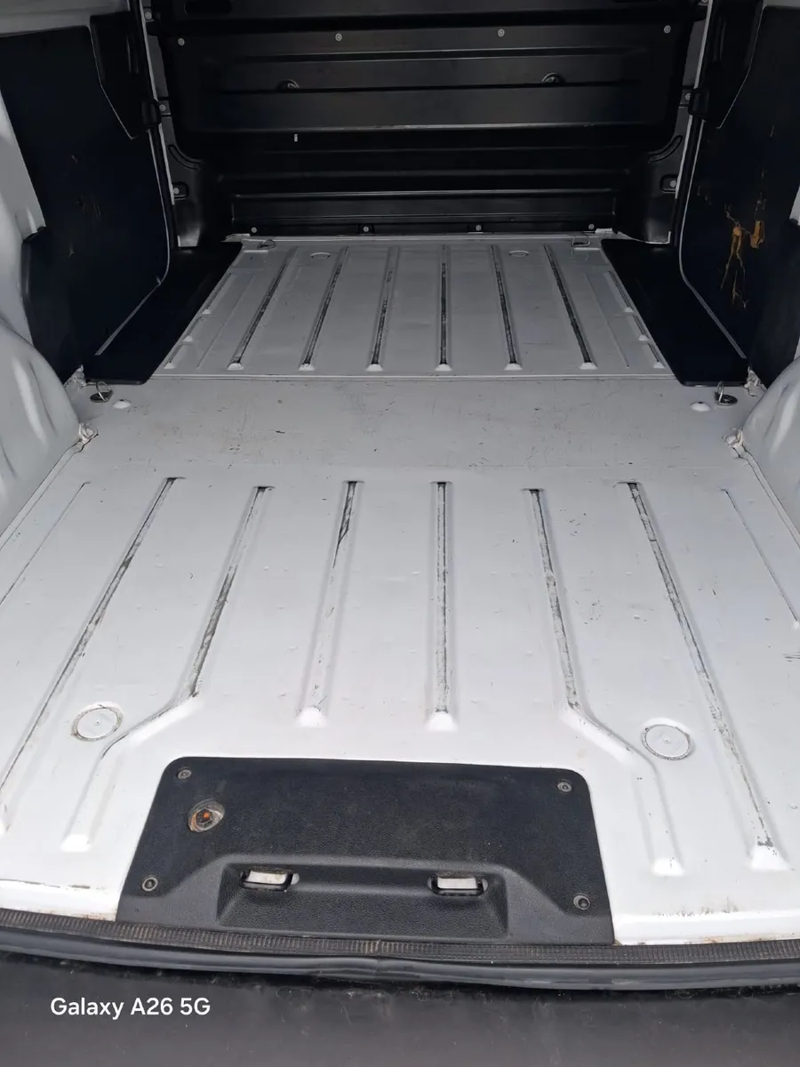Opel Vivaro 2022 - Image 4