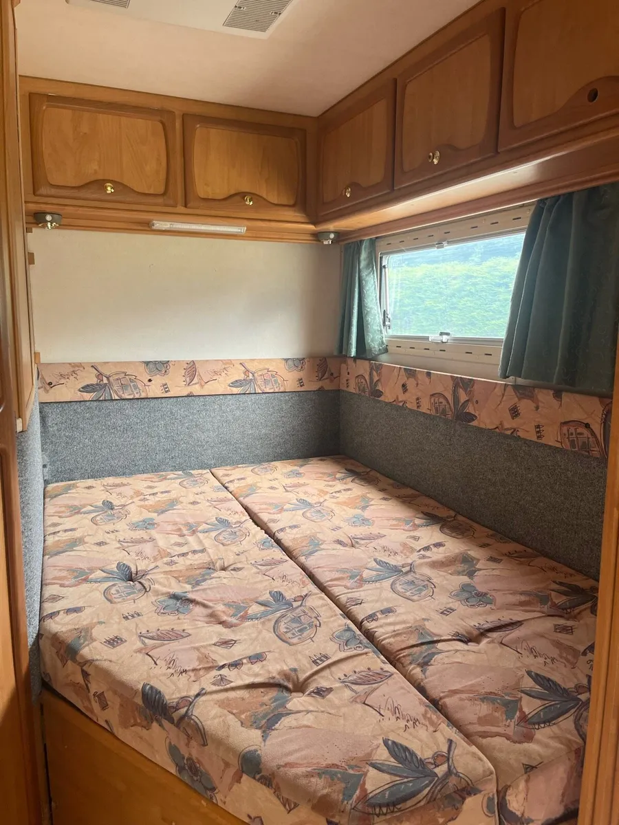 Camper - Image 3