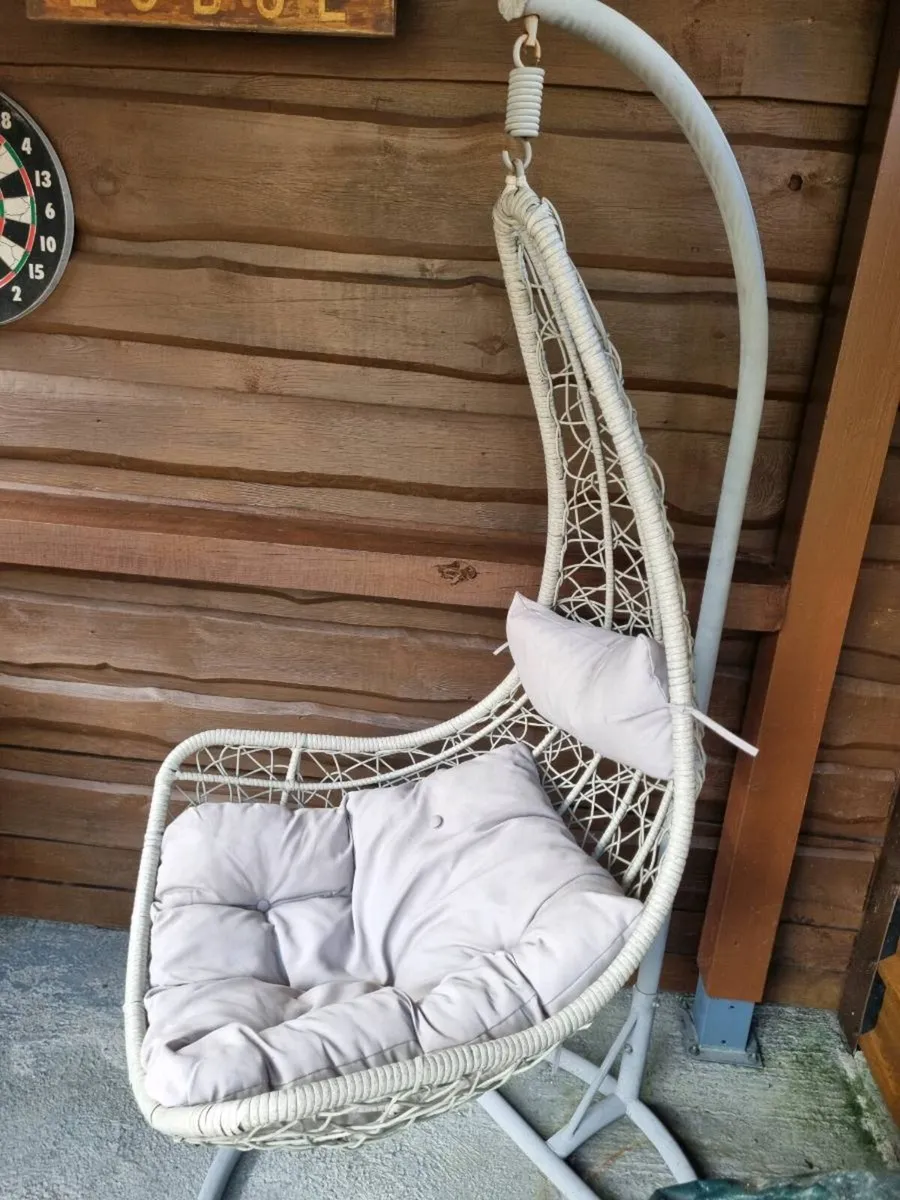 Swing chair - Image 2