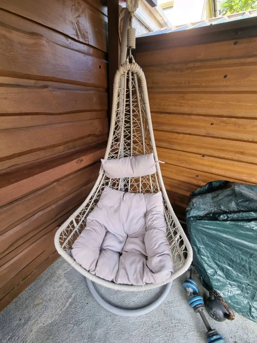 Swing chair - Image 3
