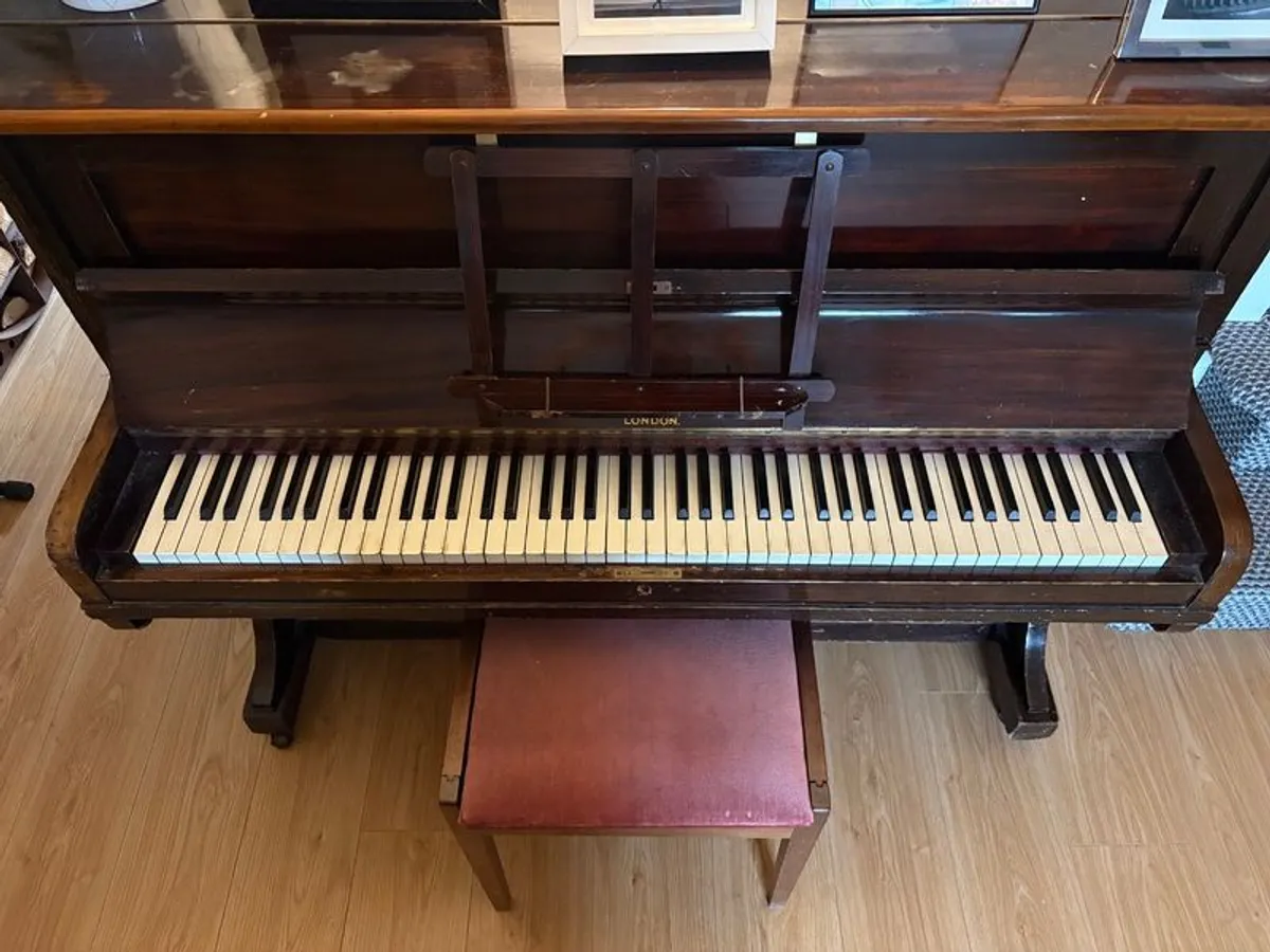 Free Piano for Collection - Image 4