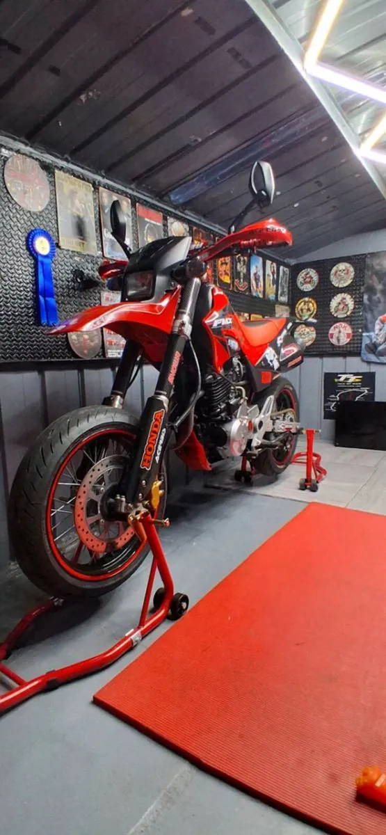 Honda FMX 650 supermoto - Image 1