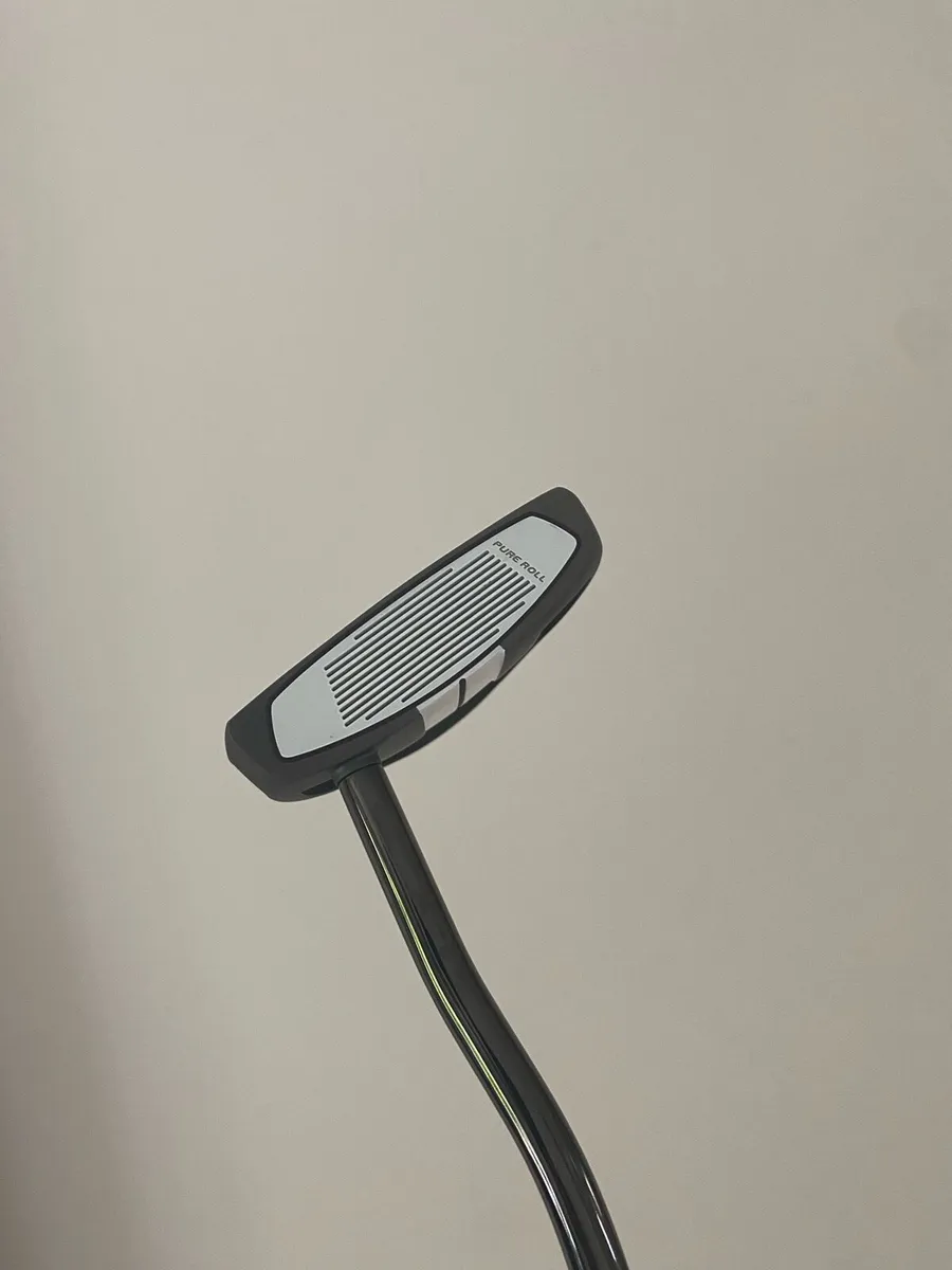 As New Taylormade Spider Tour X DB 34” - Image 3