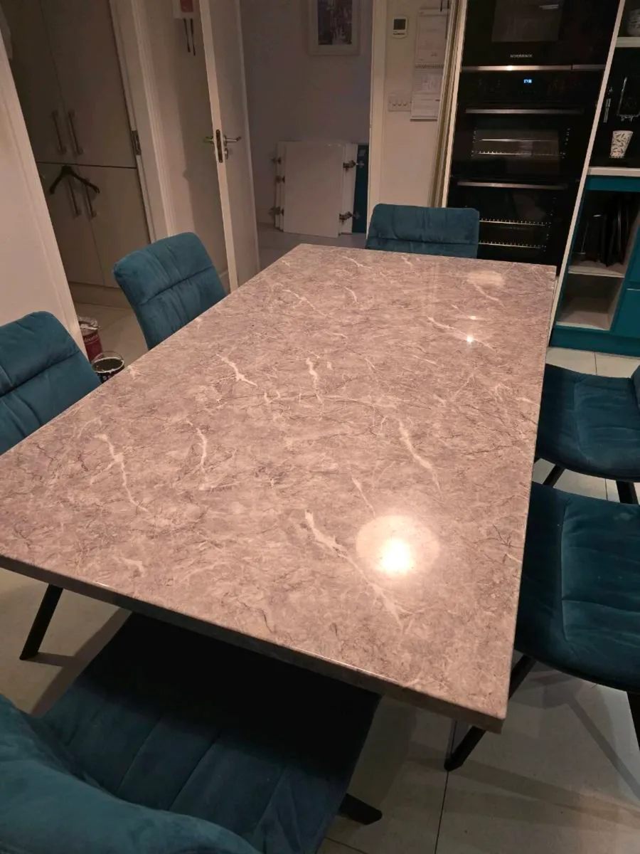 Composit marble dining table - Image 1