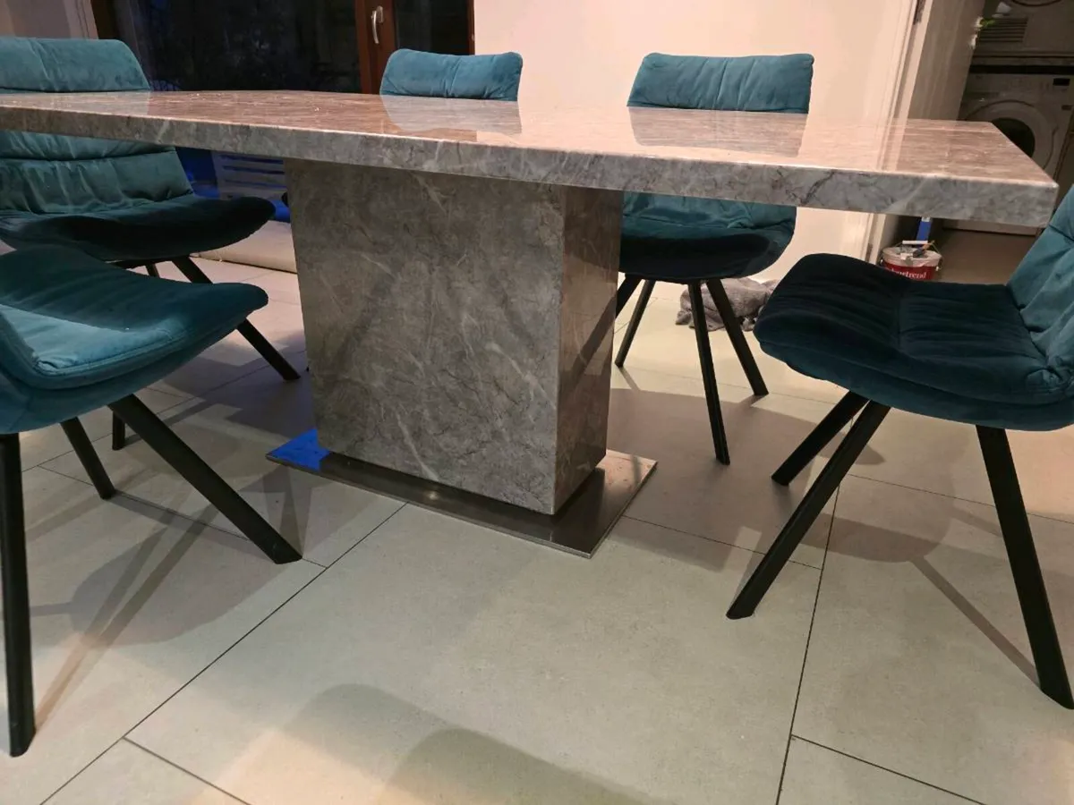 Composit marble dining table - Image 3