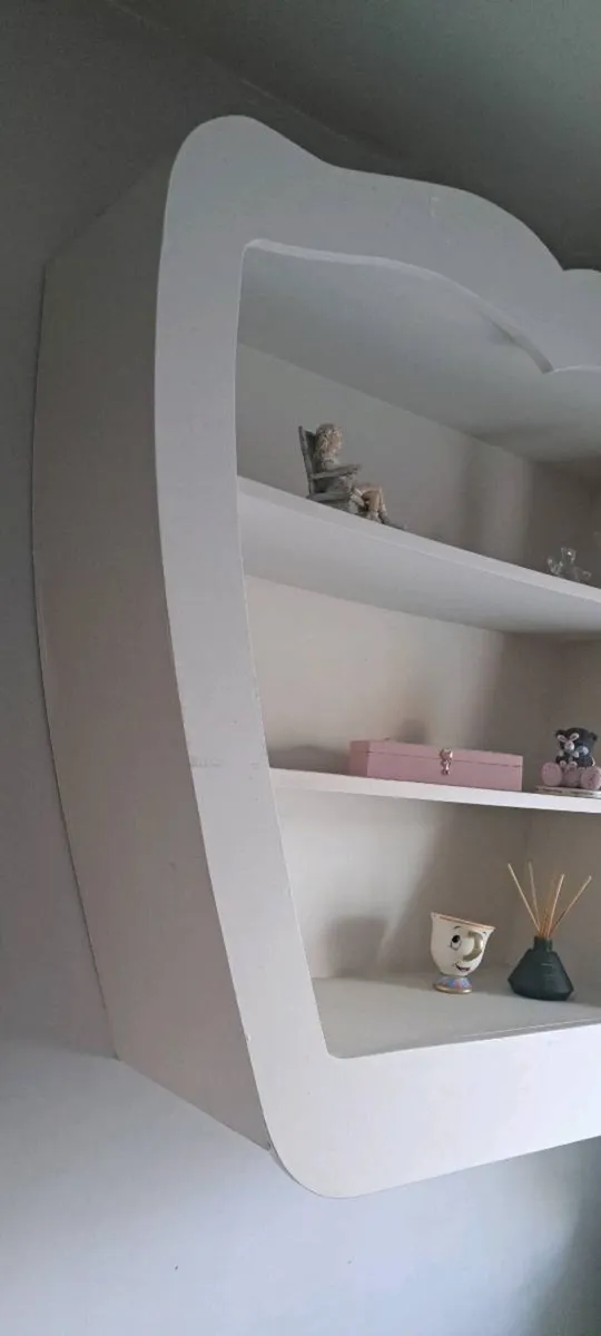 White floating wall shelf - Image 2