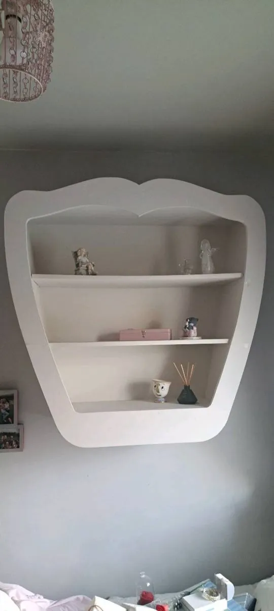 White floating wall shelf - Image 3