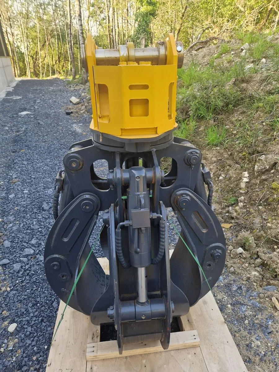Rotating Grapple – Suit 13T Excavator - Image 1