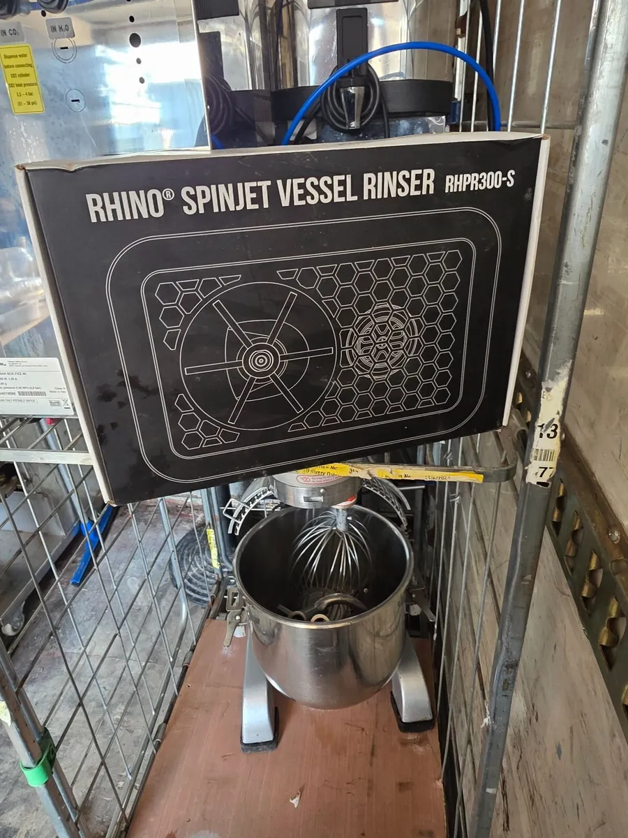 Catering equipment - Image 1