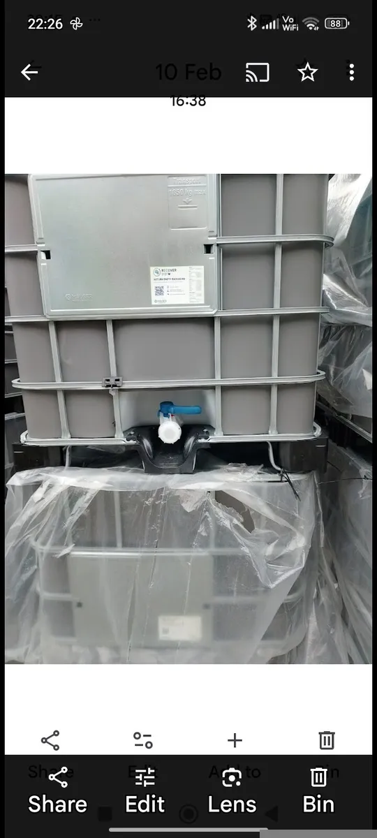 1000 ltr IBC tanks - Image 1