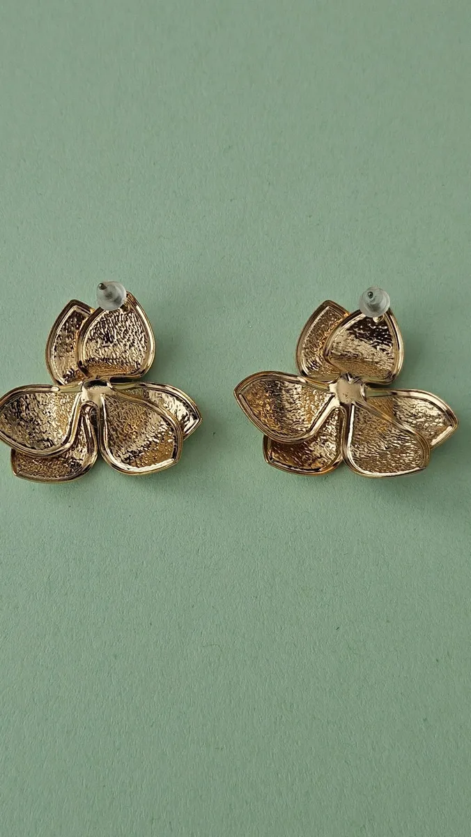 Earrings and Necklace - Image 3