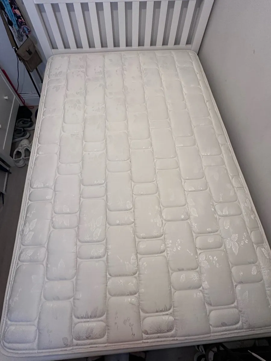 Double Bed - Image 2