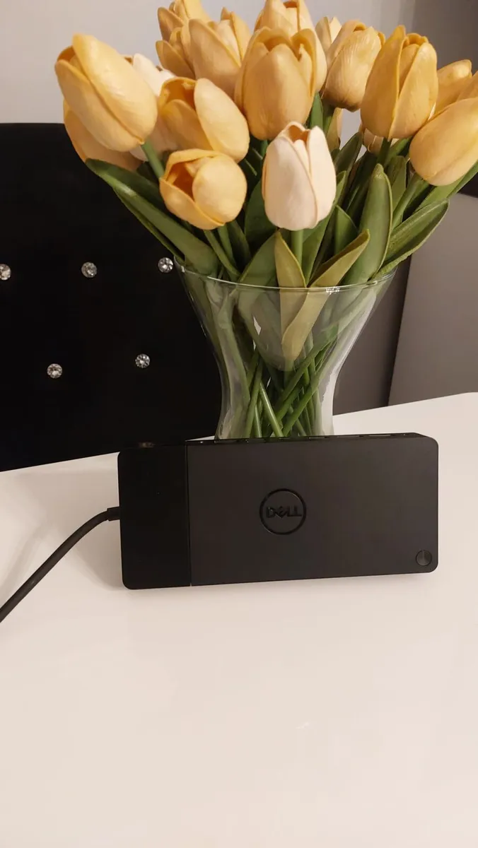 Dell WD19S Docking Station with 180W Power Adapter - Image 1