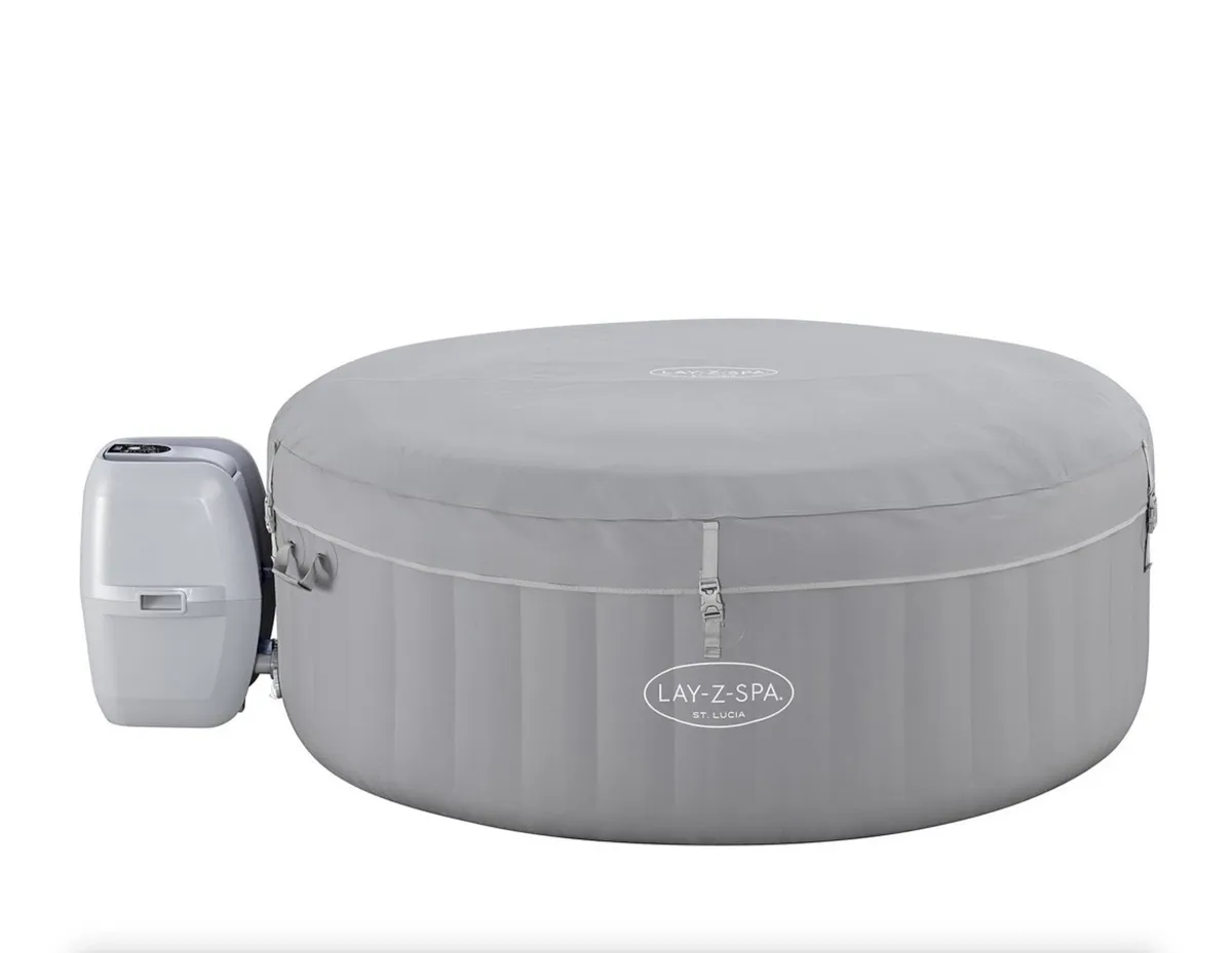 Lay-z spa hot tub - Image 1