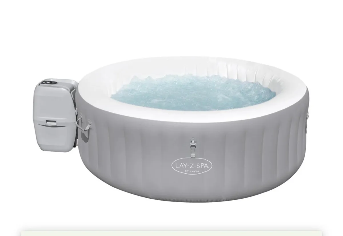 Lay-z spa hot tub - Image 2