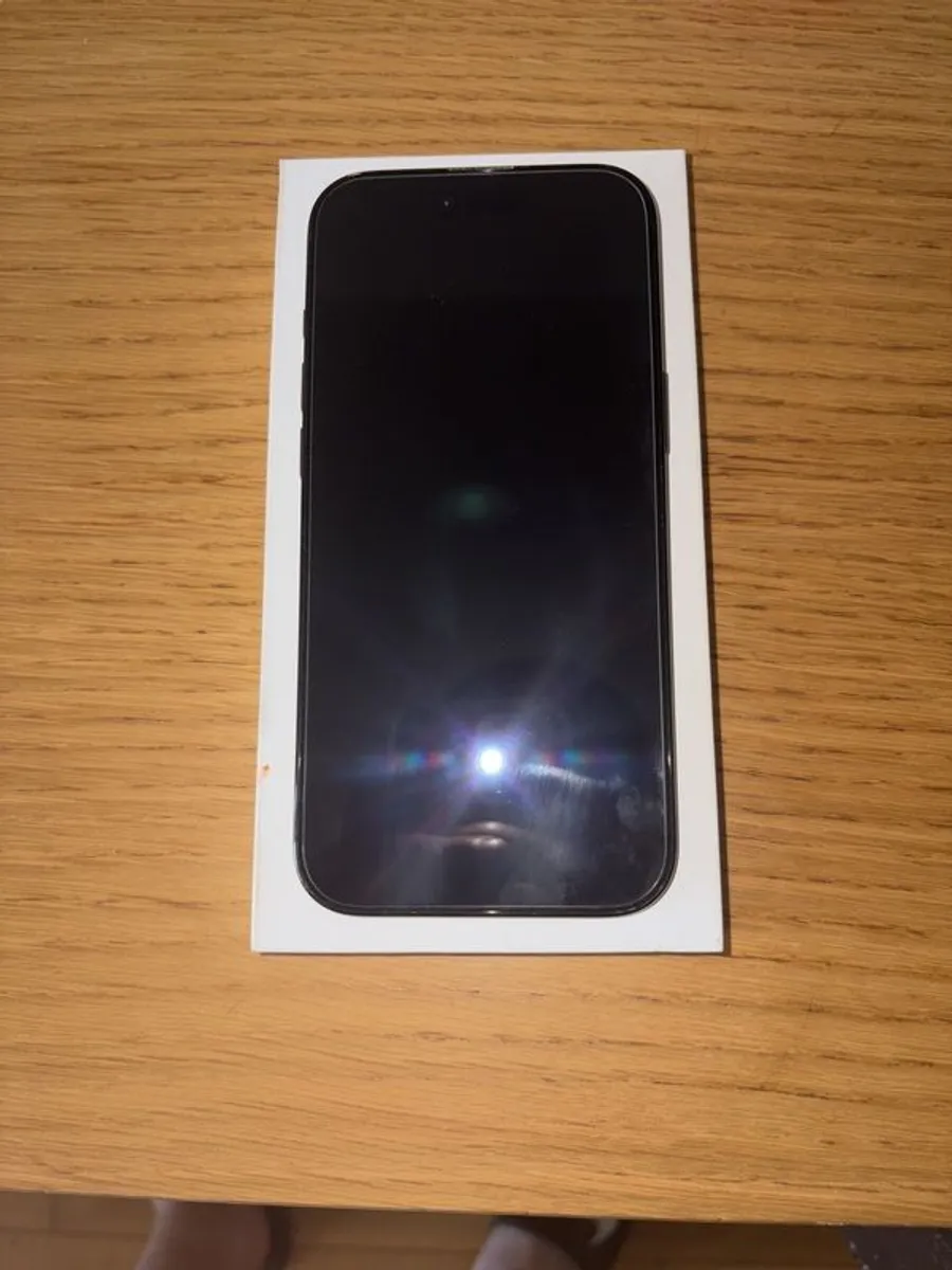 iPhone Air 17 Black - Image 1