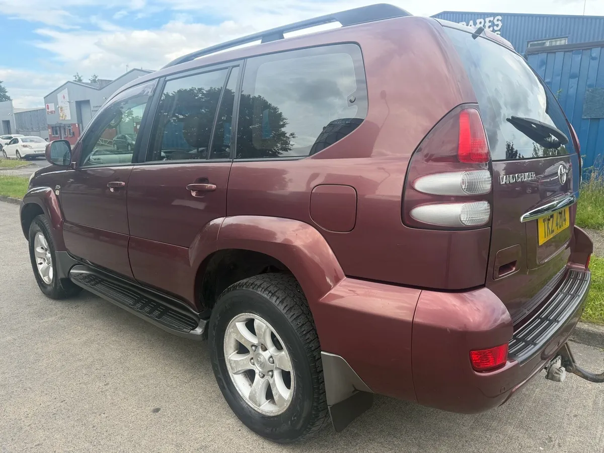2007 Landcruiser 3.0 D4D Auto 8 Seater High Spec - Image 3