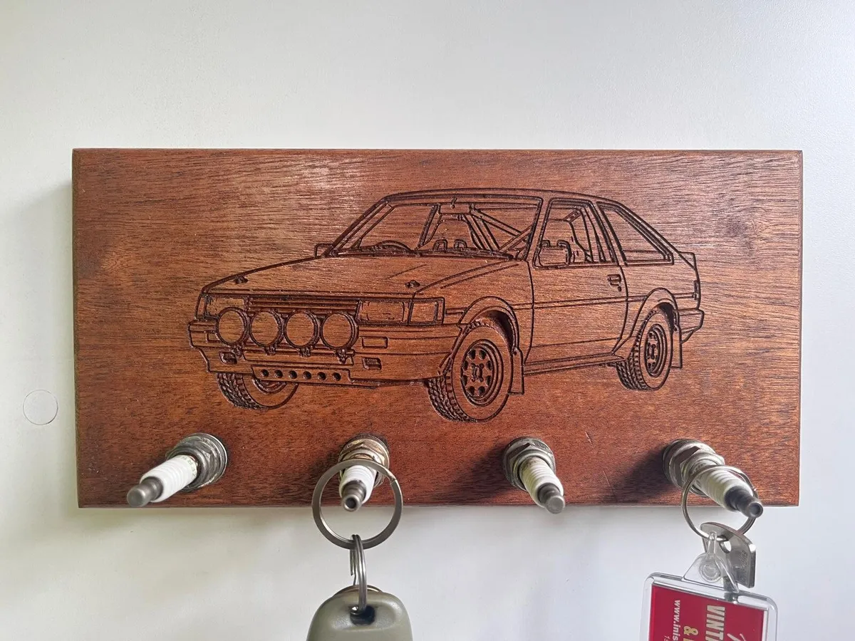 Classic Rally Car Mahogany key racks +spark plugs - Image 1