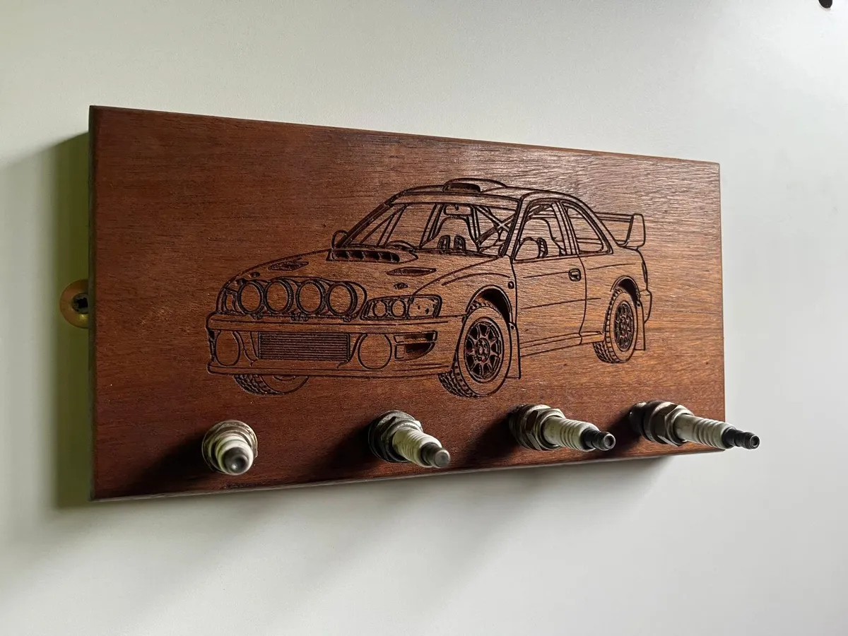 Classic Rally Car Mahogany key racks +spark plugs - Image 3