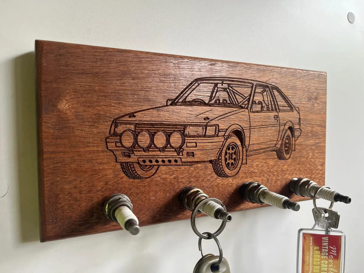 Classic Rally Car Mahogany key racks +spark plugs - Image 4
