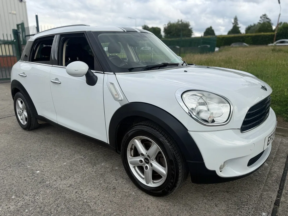 2013 Mini Countryman Low Miles Mint Car - Image 1