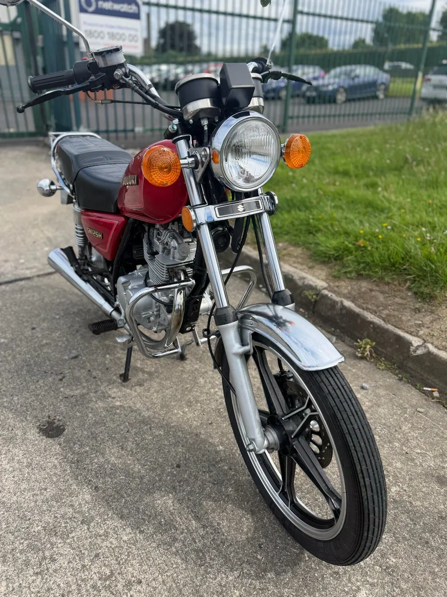 Suzuki GN 125 in Mint Condition - Image 2
