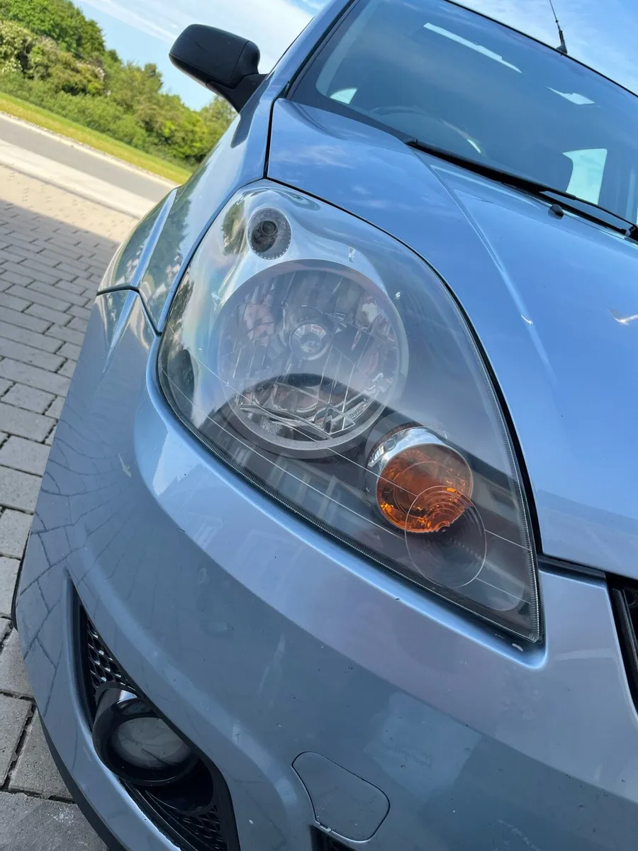 Mobile Headlight restoration - Image 3
