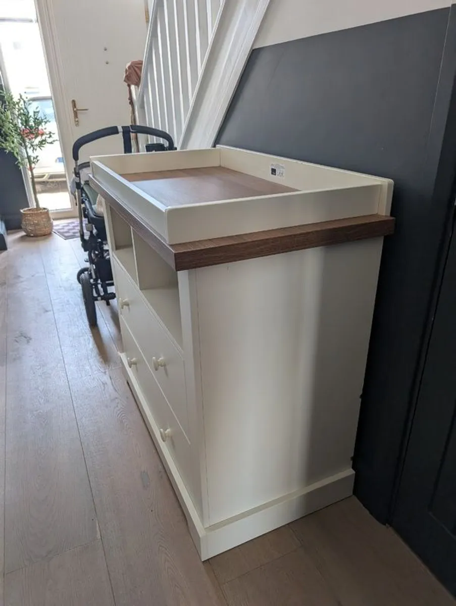Baby changing unit - Image 3