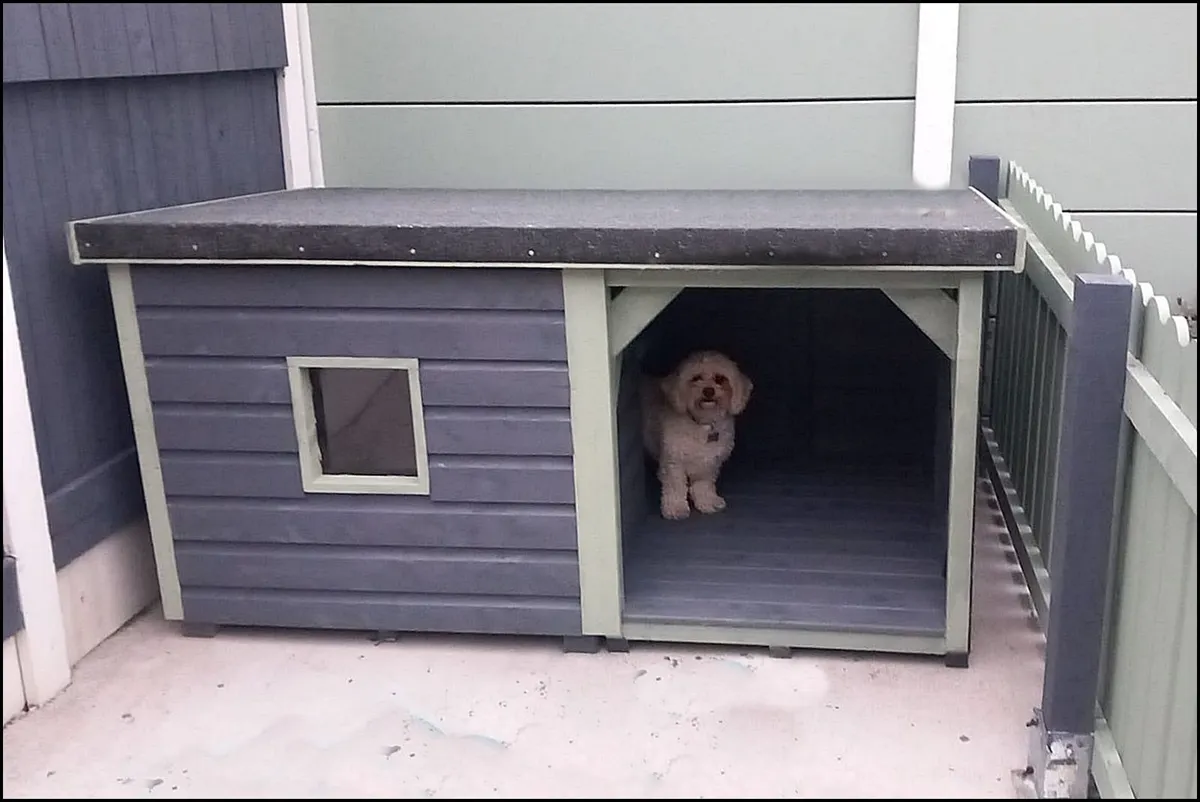 Dog Kennel Fully Insulated - Image 1
