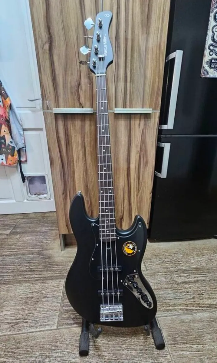Marcus Miller V3 BKS 2nd Gen - Image 1