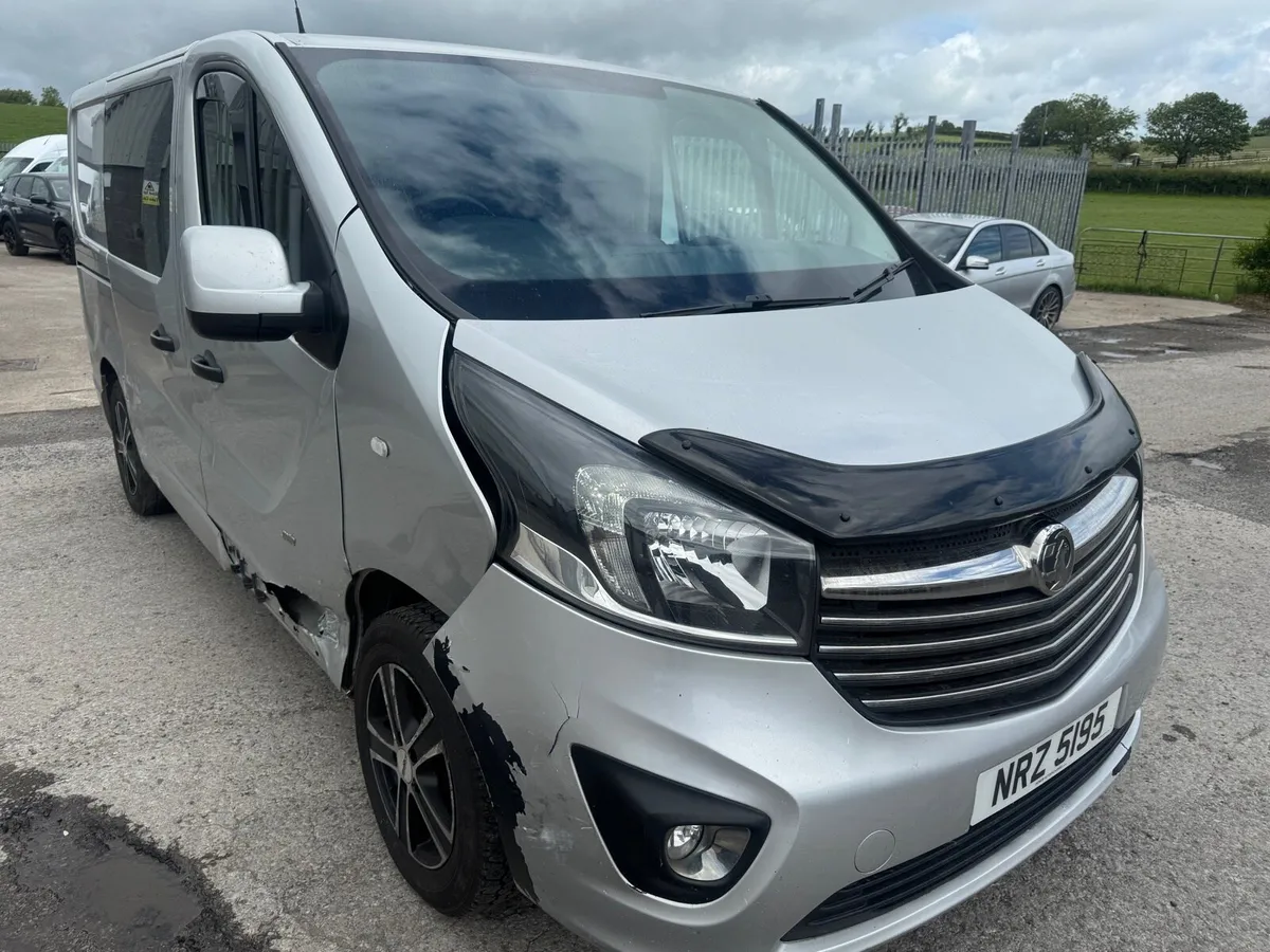 2018 VAUXHALL VIVARO SPORT FACTORY CREW VAN - Image 2