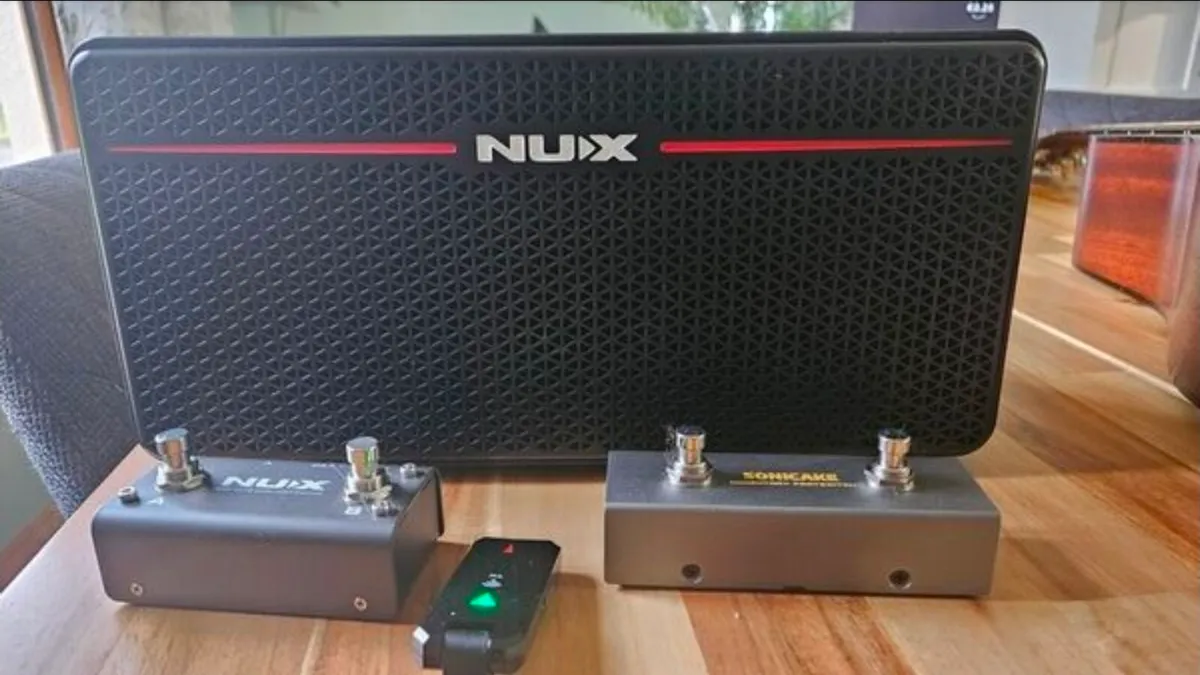Nux mighty space amp and extra pedal - Image 1